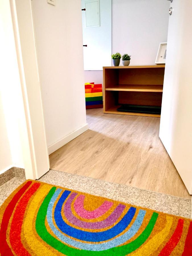 Rainbow House Rooms 马里博尔 外观 照片